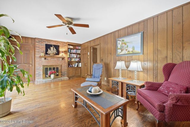 2324 Thornhill Rd, Louisville, KY 40222