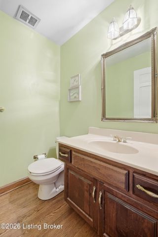2324 Thornhill Rd, Louisville, KY 40222