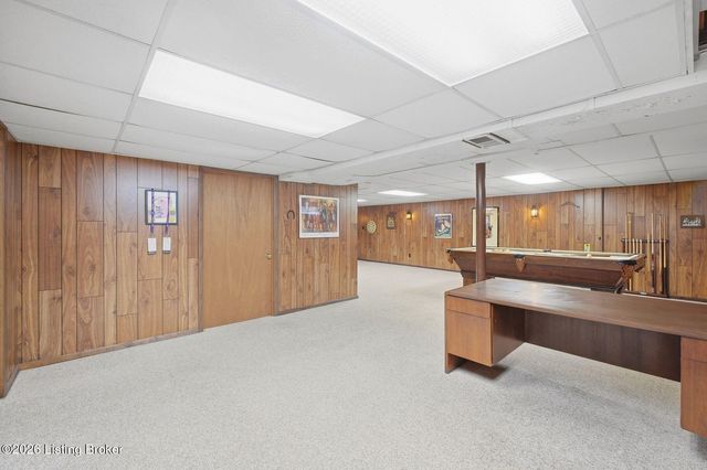 2324 Thornhill Rd, Louisville, KY 40222