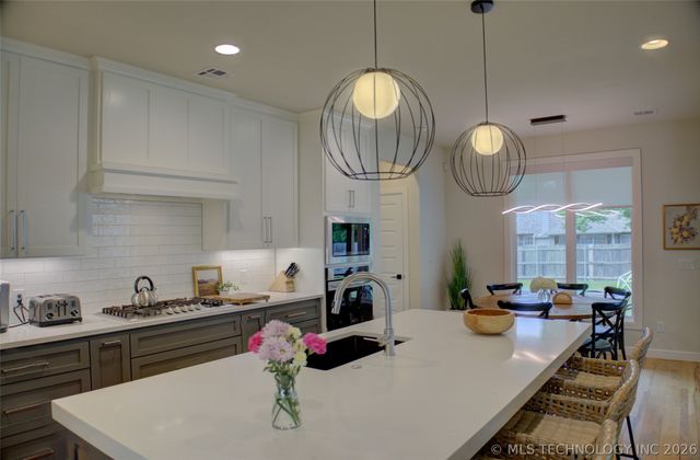 12238 S 102nd East Avenue, Bixby, OK 74008