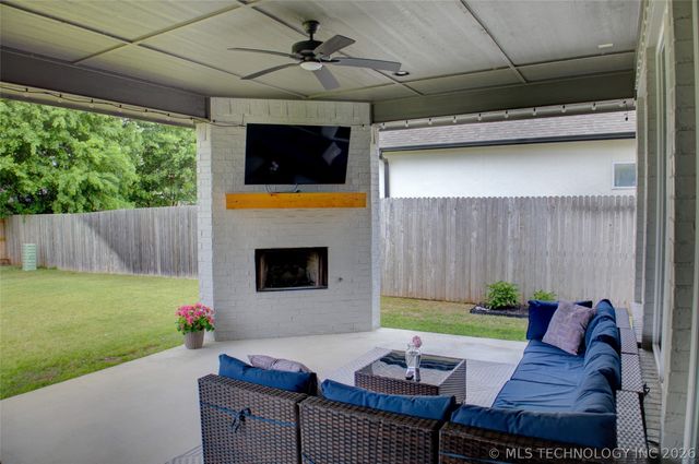 12238 S 102nd East Avenue, Bixby, OK 74008