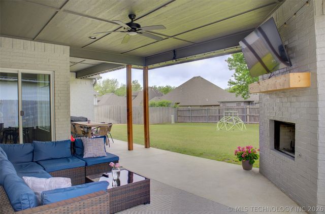 12238 S 102nd East Avenue, Bixby, OK 74008