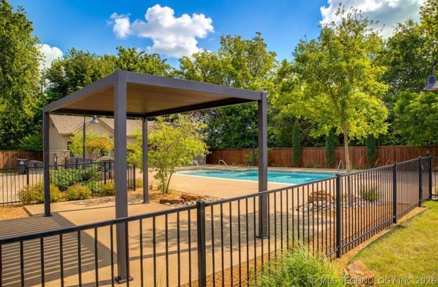 12238 S 102nd East Avenue, Bixby, OK 74008