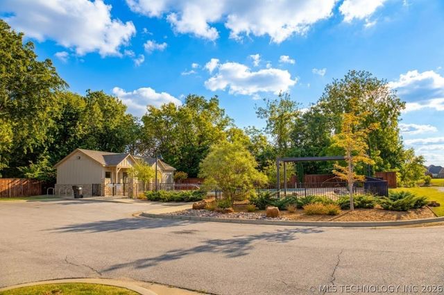 12238 S 102nd East Avenue, Bixby, OK 74008