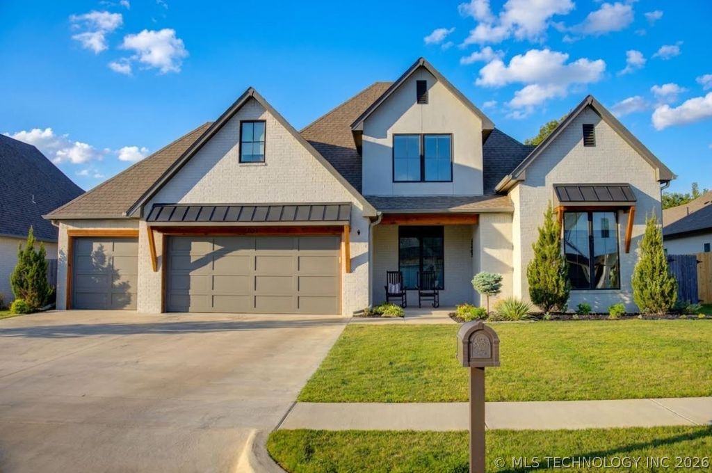 12238 S 102nd East Avenue, Bixby, OK 74008