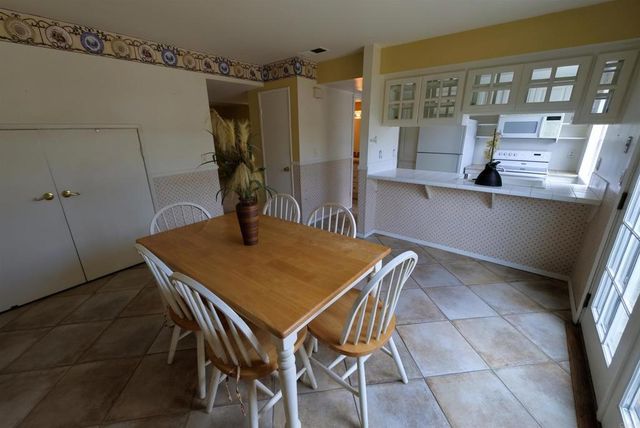 7887 Rancho Fanita Dr. B, Santee, CA 92071