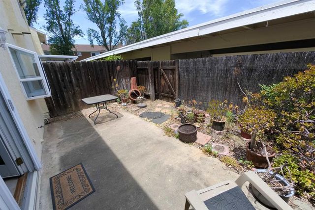 7887 Rancho Fanita Dr. B, Santee, CA 92071