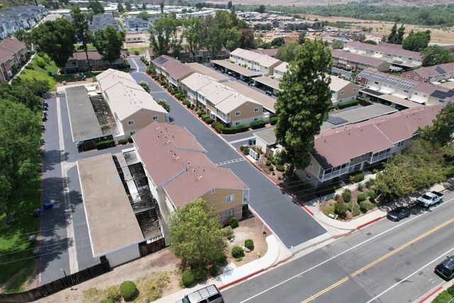 7887 Rancho Fanita Dr. B, Santee, CA 92071