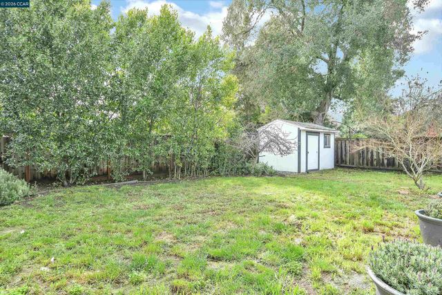 3162 Salvio St, Concord, CA 94519