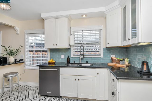 3162 Salvio St, Concord, CA 94519