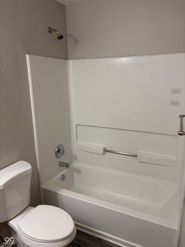 1380 King Maple Drive, Greenfield, IN 46140