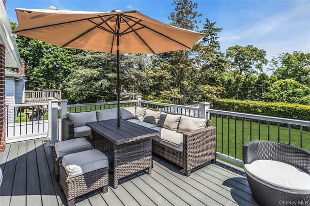 15 Lois Lane, Old Bethpage, NY 11804