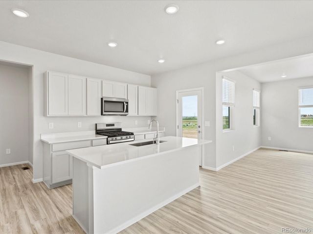 548 97th Avenue, Greeley, CO 80631