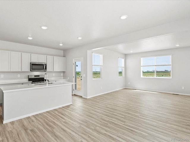 548 97th Avenue, Greeley, CO 80631