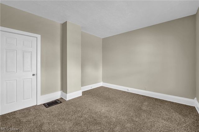 3210 W 90th Street, Cleveland, OH 44102
