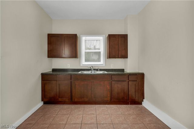 3210 W 90th Street, Cleveland, OH 44102