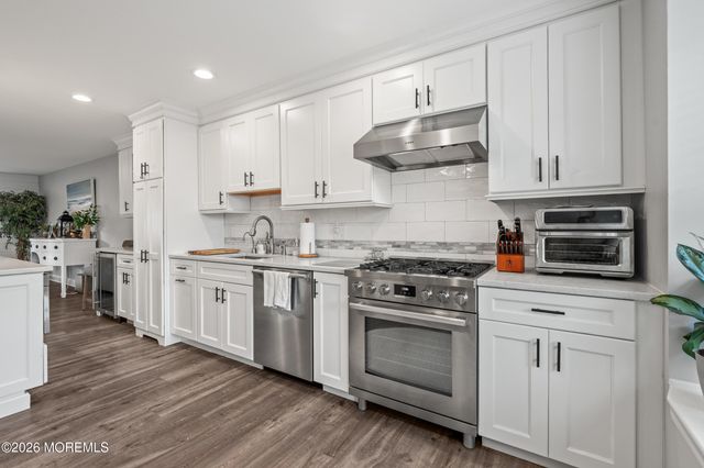 241 Schooner Circle 214, Neptune Township, NJ 07753