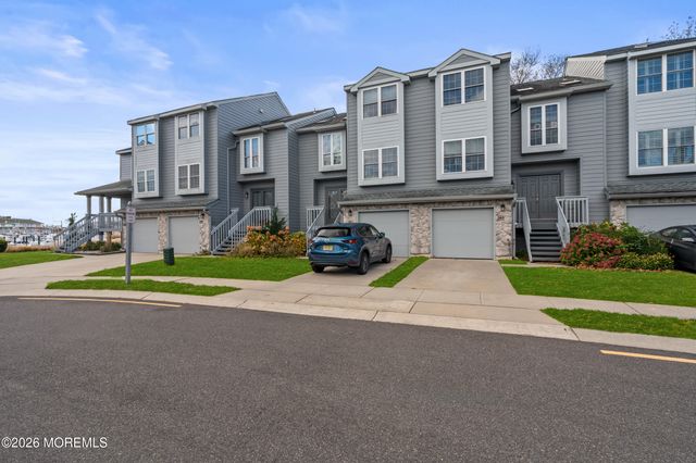 241 Schooner Circle 214, Neptune Township, NJ 07753