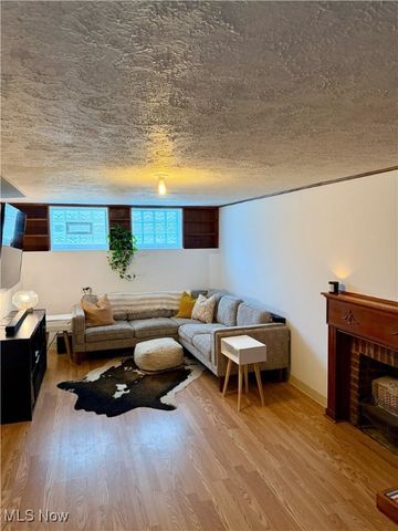 4334 W 60th Street, Cleveland, OH 44144