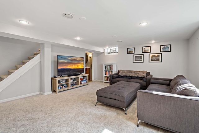 1879 Montreal Avenue, Saint Paul, MN 55116