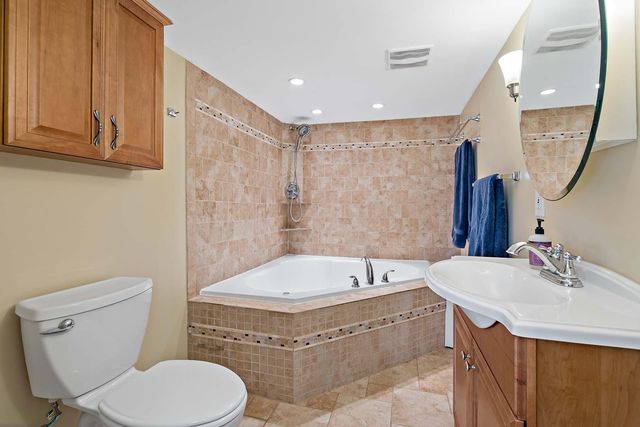 1879 Montreal Avenue, Saint Paul, MN 55116