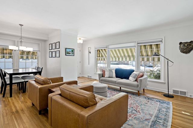 1879 Montreal Avenue, Saint Paul, MN 55116