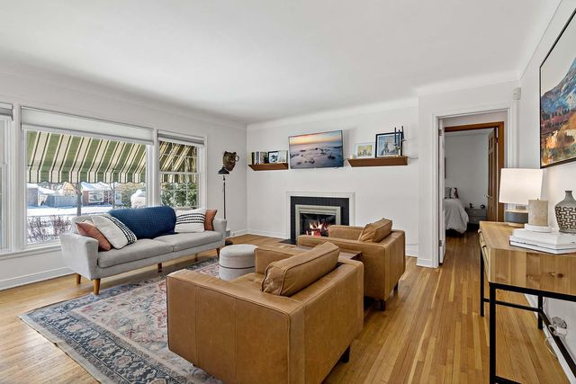 1879 Montreal Avenue, Saint Paul, MN 55116