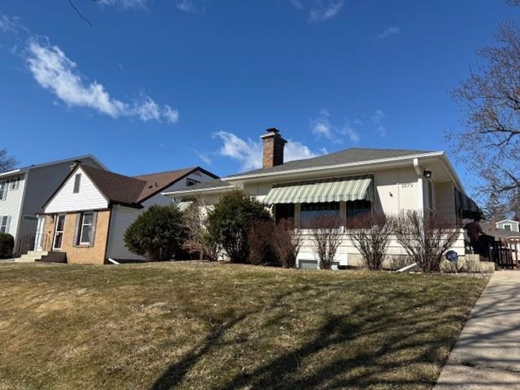1879 Montreal Avenue, Saint Paul, MN 55116