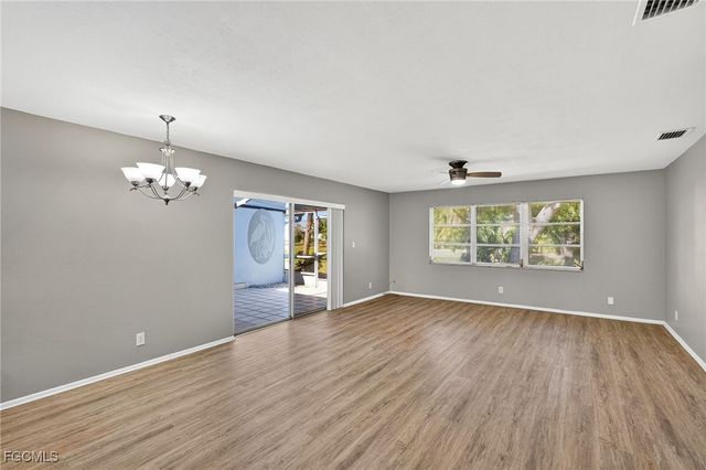 536 Pangola DR, North Fort Myers, FL 33903