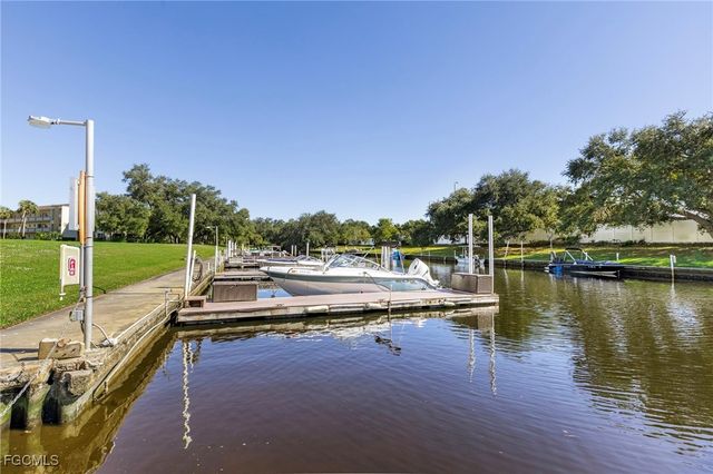 536 Pangola DR, North Fort Myers, FL 33903