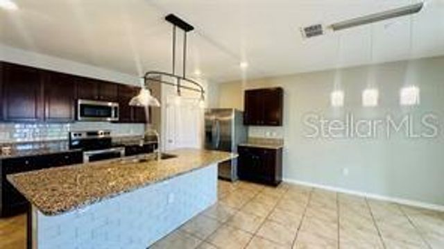 5636 BLOWING WIND PLACE, St Cloud, FL 34771