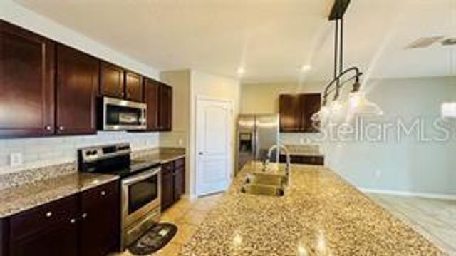 5636 BLOWING WIND PLACE, St Cloud, FL 34771