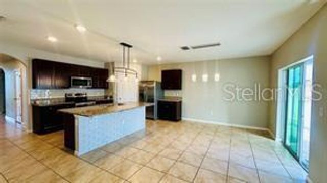 5636 BLOWING WIND PLACE, St Cloud, FL 34771