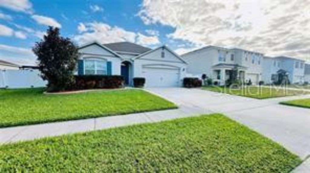 5636 BLOWING WIND PLACE, St Cloud, FL 34771