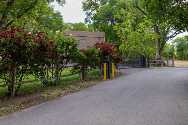 0000 Rio Grande Boulevard NW, Los Ranchos, NM 87107