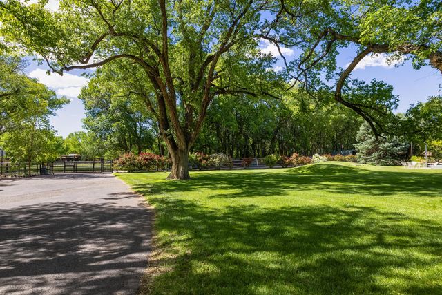 0000 Rio Grande Boulevard NW, Los Ranchos, NM 87107