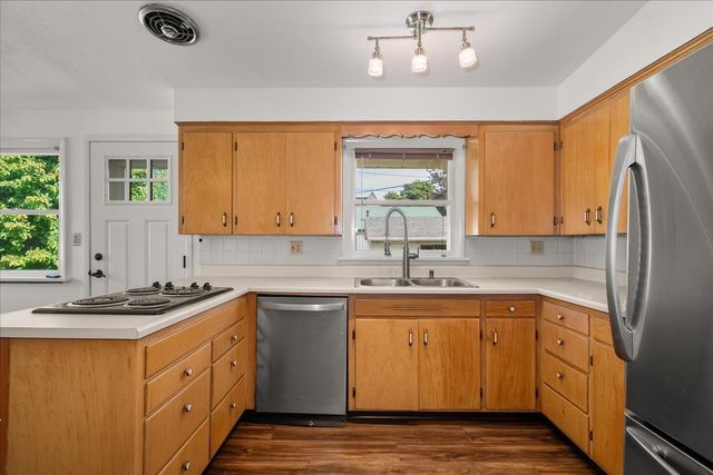 3528 W Glass Ave, Spokane, WA 99205