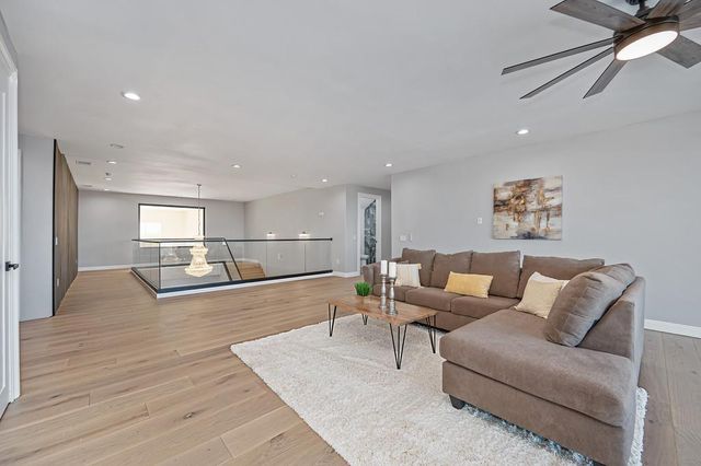 2040 W Green Springs Rd, El Dorado Hills, CA 95762