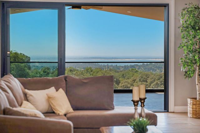 2040 W Green Springs Rd, El Dorado Hills, CA 95762