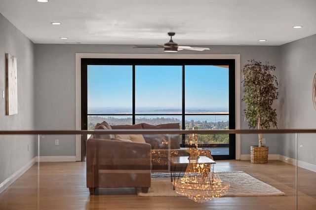 2040 W Green Springs Rd, El Dorado Hills, CA 95762