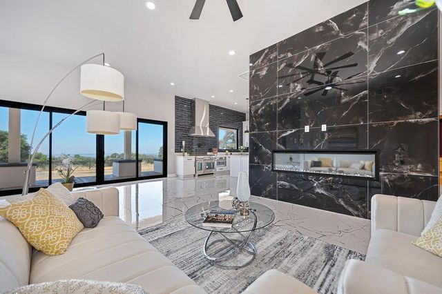 2040 W Green Springs Rd, El Dorado Hills, CA 95762