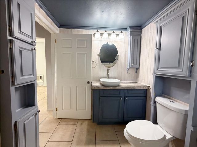 2228 N ORANGE AVENUE, Sarasota, FL 34234