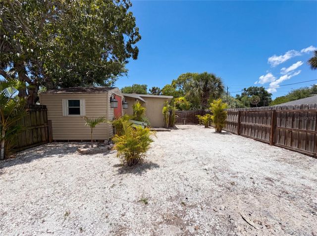2228 N ORANGE AVENUE, Sarasota, FL 34234