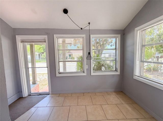 2228 N ORANGE AVENUE, Sarasota, FL 34234