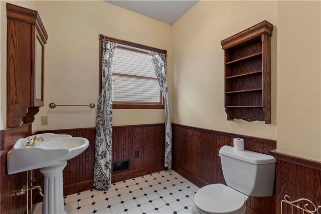 631 5th Street, Oakmont, PA 15139