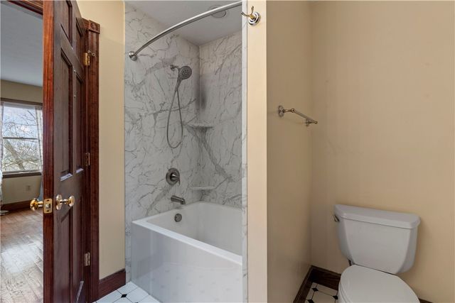 631 5th Street, Oakmont, PA 15139