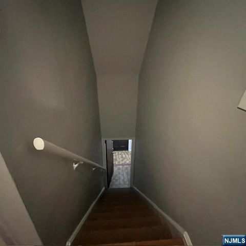 165 Woods Avenue 2nd Fl., Bergenfield, NJ 07621