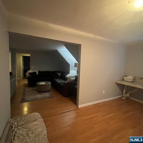 165 Woods Avenue 2nd Fl., Bergenfield, NJ 07621