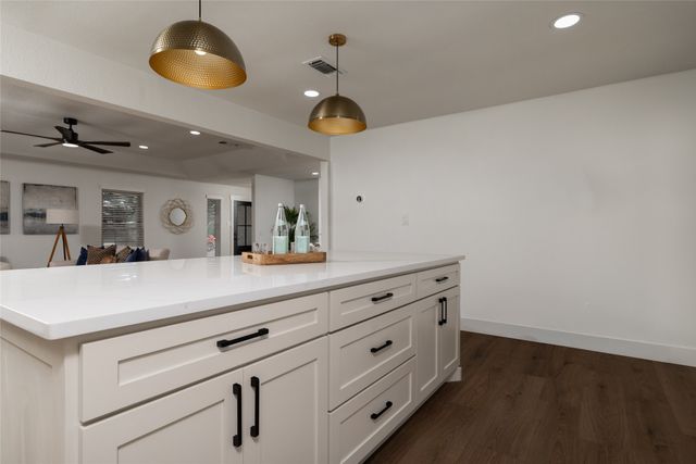 5620 Ledgestone Drive, Fort Worth, TX 76132