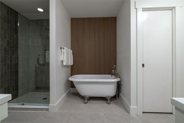 5620 Ledgestone Drive, Fort Worth, TX 76132